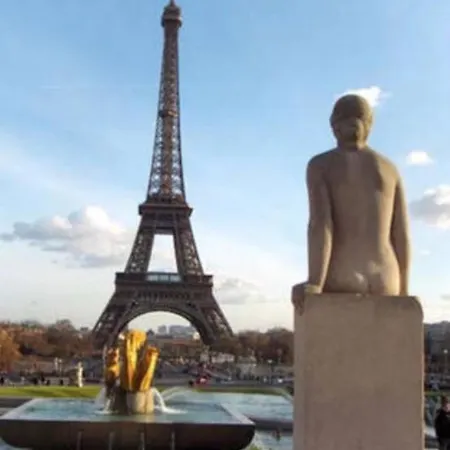 - Le Louvre Working & Living *